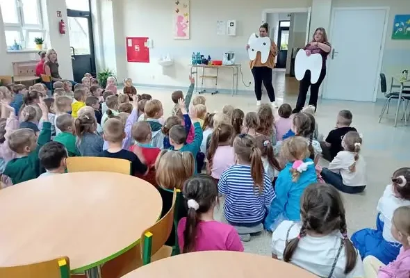 Miesiąc Profilaktyki Zdrowotnej w szkole – przedszkolaki uczą się dbać o zdrowie