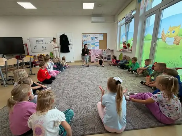 Adwokat Monika Bojanowska odwiedziła przedszkolaków w Górznie w ramach akcji „Bajeczni Adwokaci”