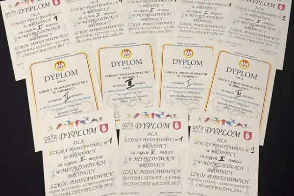 SP1 Brodnica triumfuje na Festiwalu Sztafet – awans na województwo!