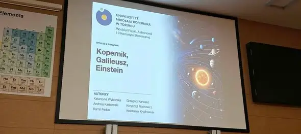 Uczniowie na pokazach fizycznych w Toruniu – nauka przez doświadczenie i kino