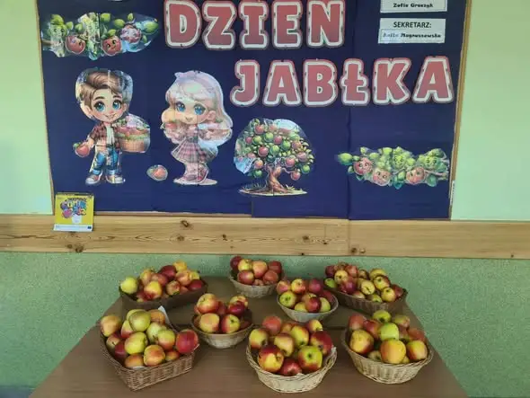 Dzień Jabłka w szkole – słodka akcja Samorządu Uczniowskiego