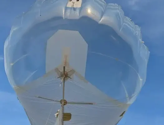 Balon badawczy do monitorowania nietoperzy odnaleziony w okolicach Brodnicy