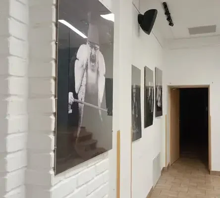 Wystawa „Portret odpowiedzialności” w GOK-u. Fotografie, które przełamują tabu