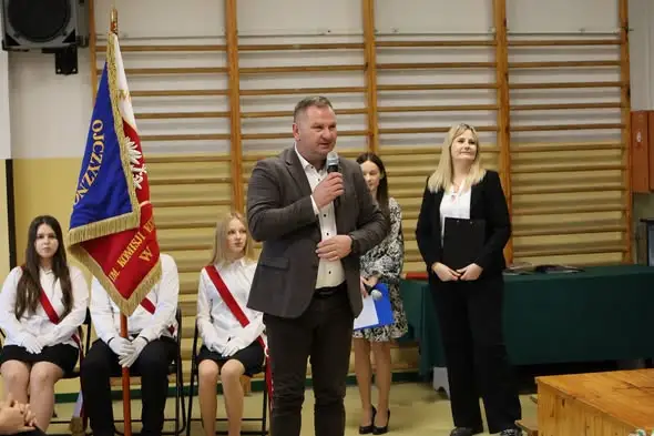 Ślubowanie pierwszoklasistów w Zespole Szkół w Gorznie – wyjątkowy dzień pełen emocji