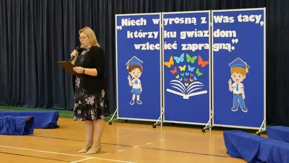 Ślubowanie pierwszaków w Świedziebni – pasowanie na ucznia Szkoły Podstawowej im. ppor. Piotra Wysockiego