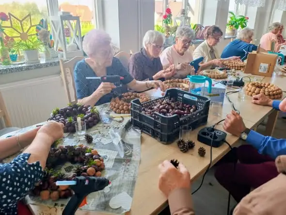Jesienne warsztaty w Klubie Seniora „Brzozowy Raj” w Brzoziu