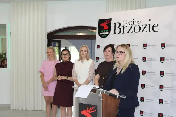 Dzień Edukacji Narodowej w gminie Brzozie – nagrody dla nauczycieli i dyrektorów